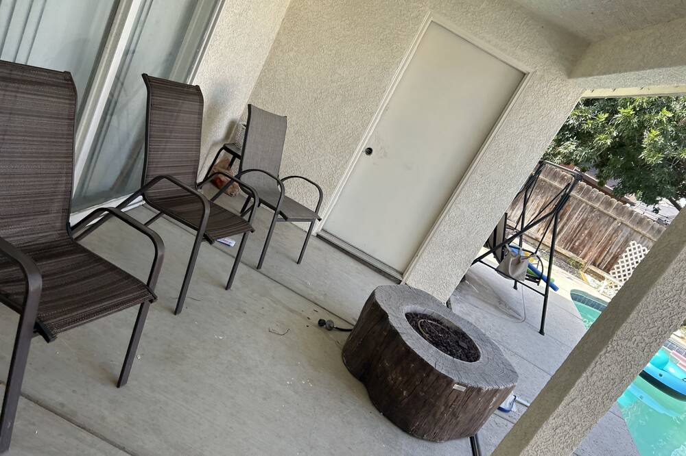 Photo of Patio Balcony in Pumpkin Center