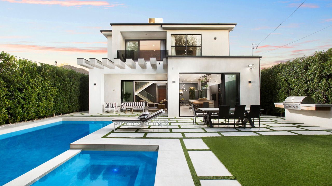 Photo of Outdoor in North Hollywood