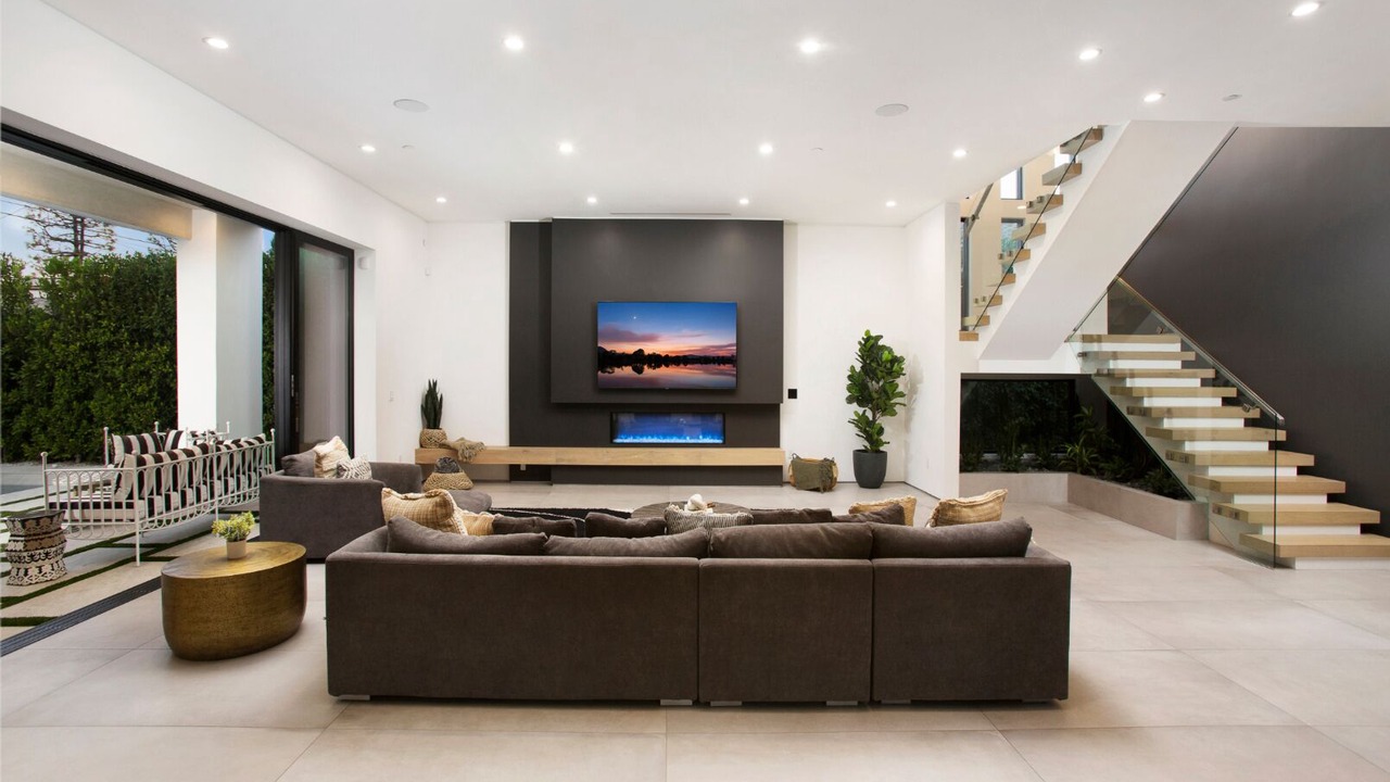 Photo of Livingroom in North Hollywood