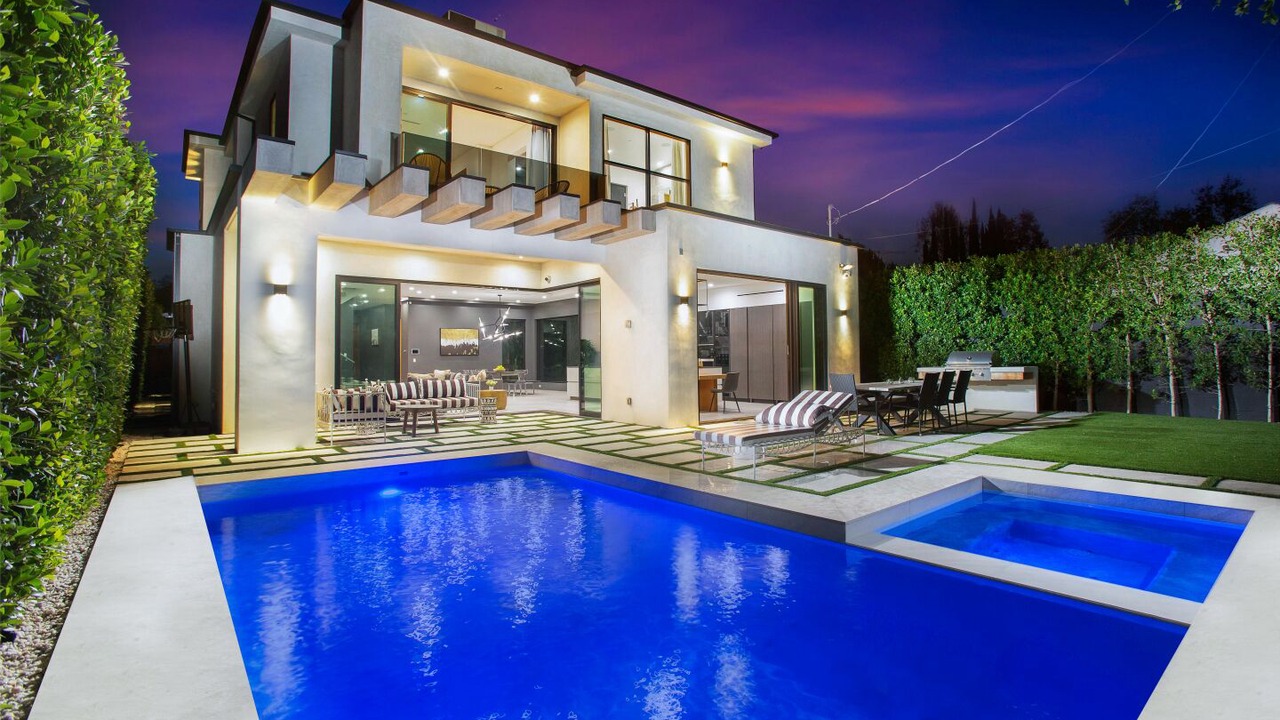 Photo of Outdoor in North Hollywood