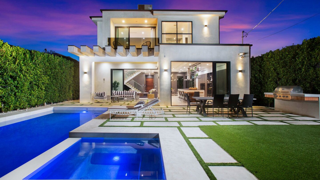 Photo of Outdoor in North Hollywood