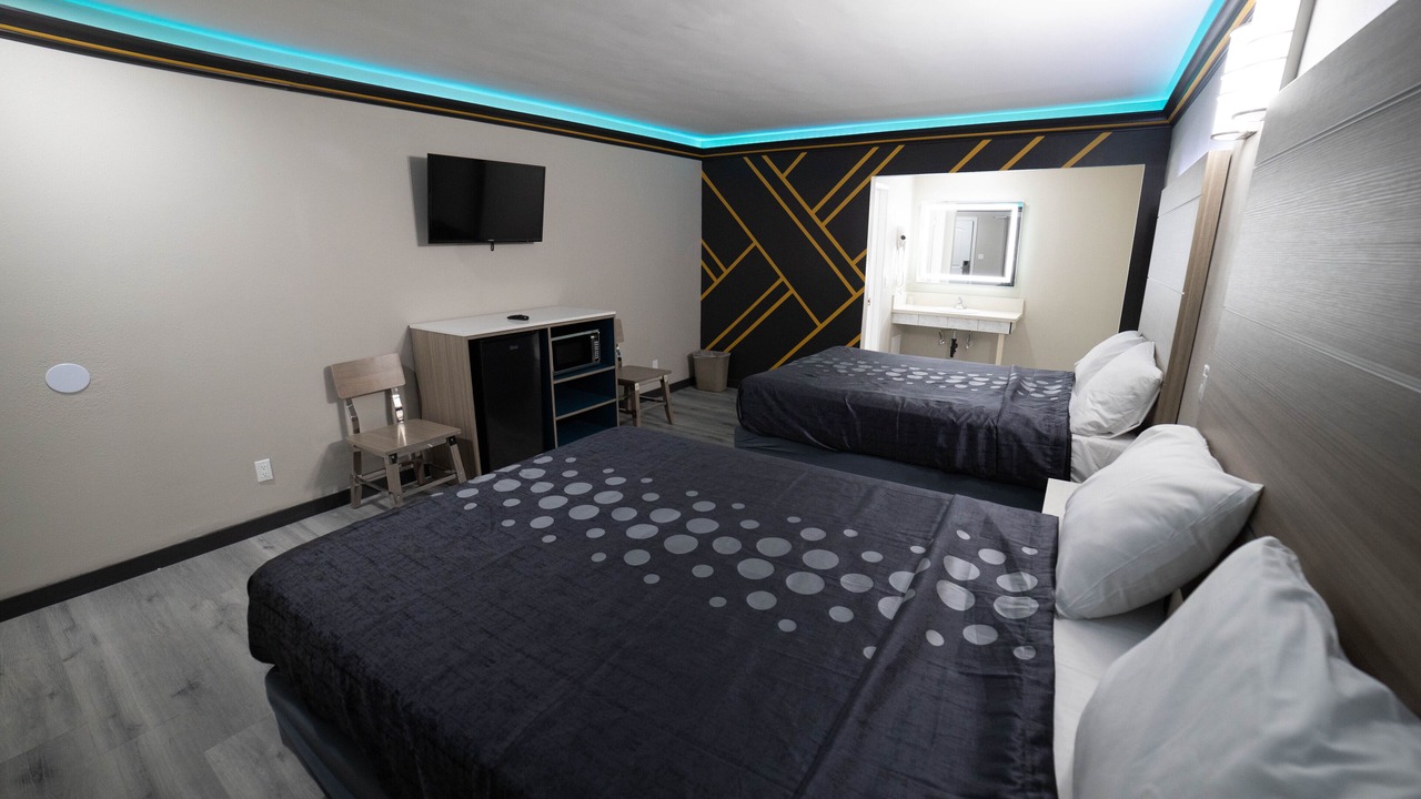 Photo of Bedroom in Bellflower