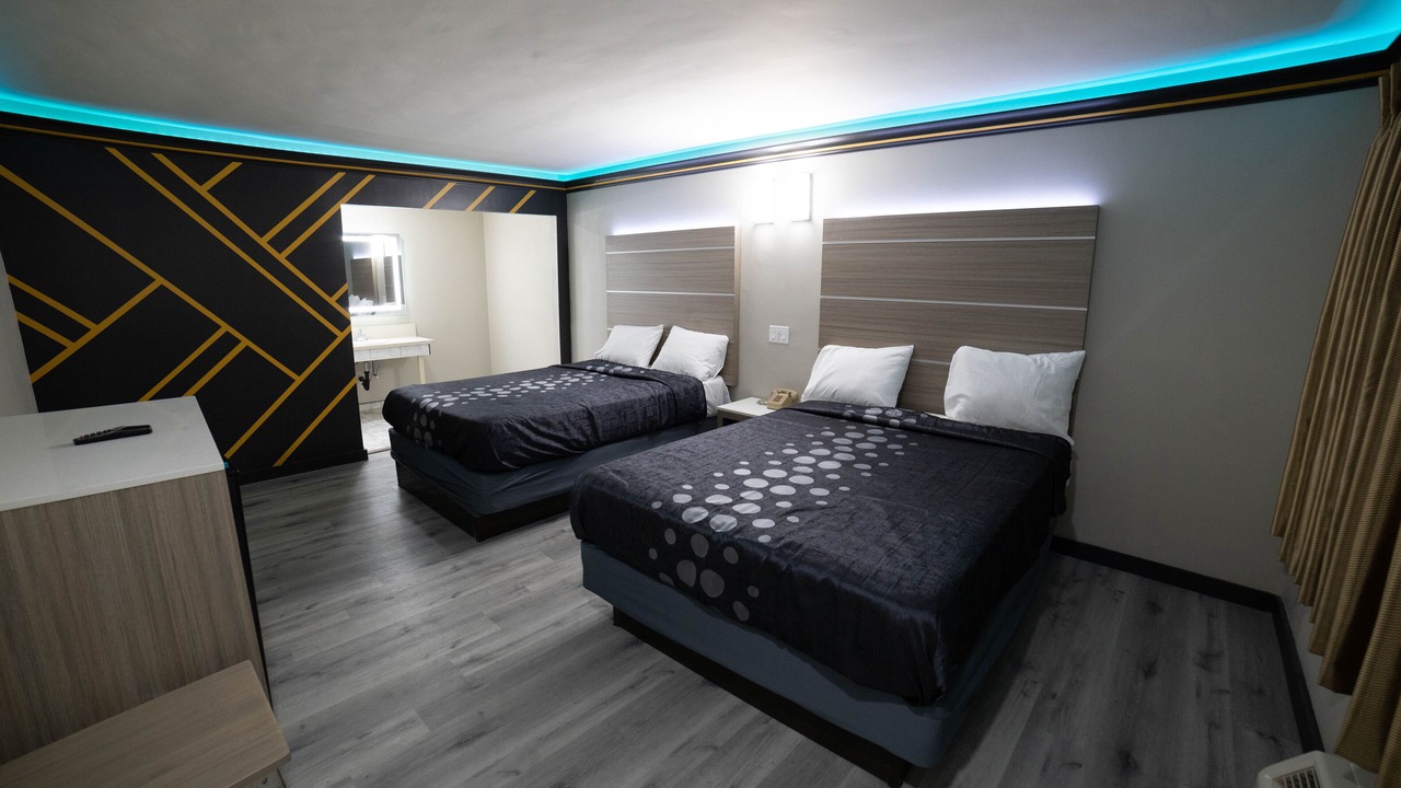 Photo of Bedroom in Bellflower