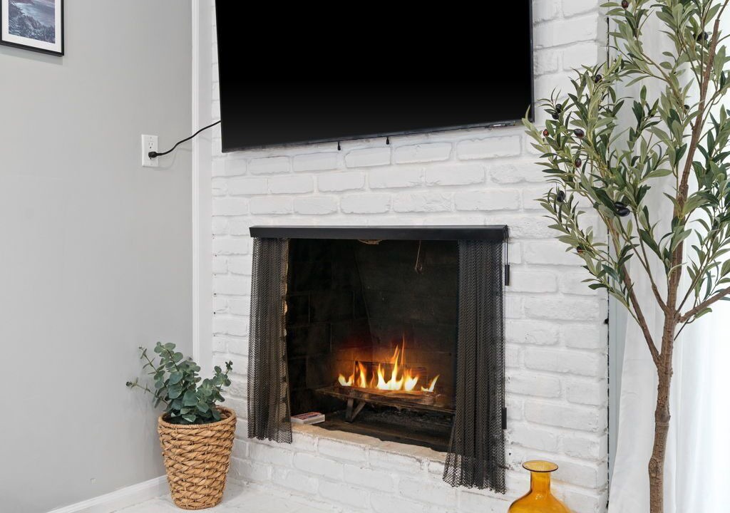 Photo of Livingroom in Encino