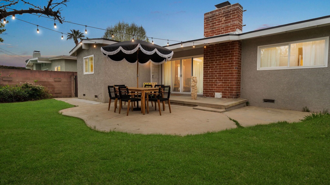 Photo of Outdoor in Encino