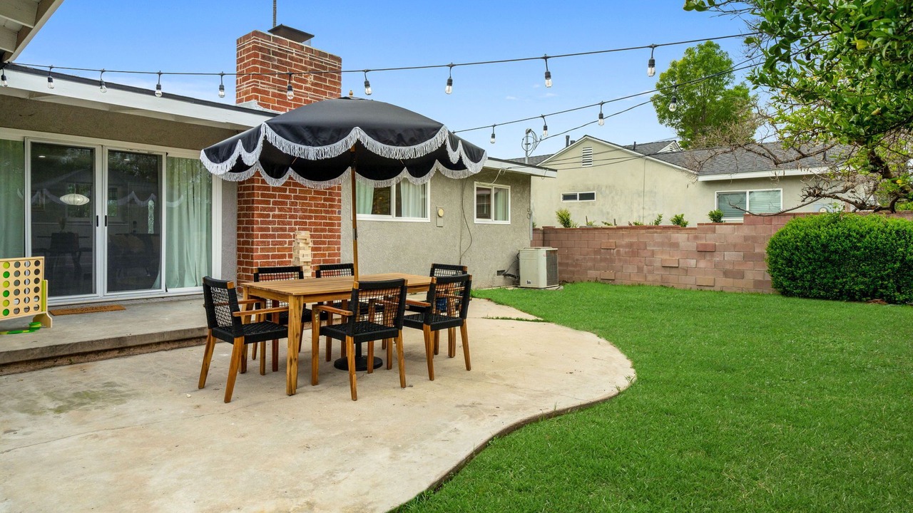 Photo of Outdoor in Encino