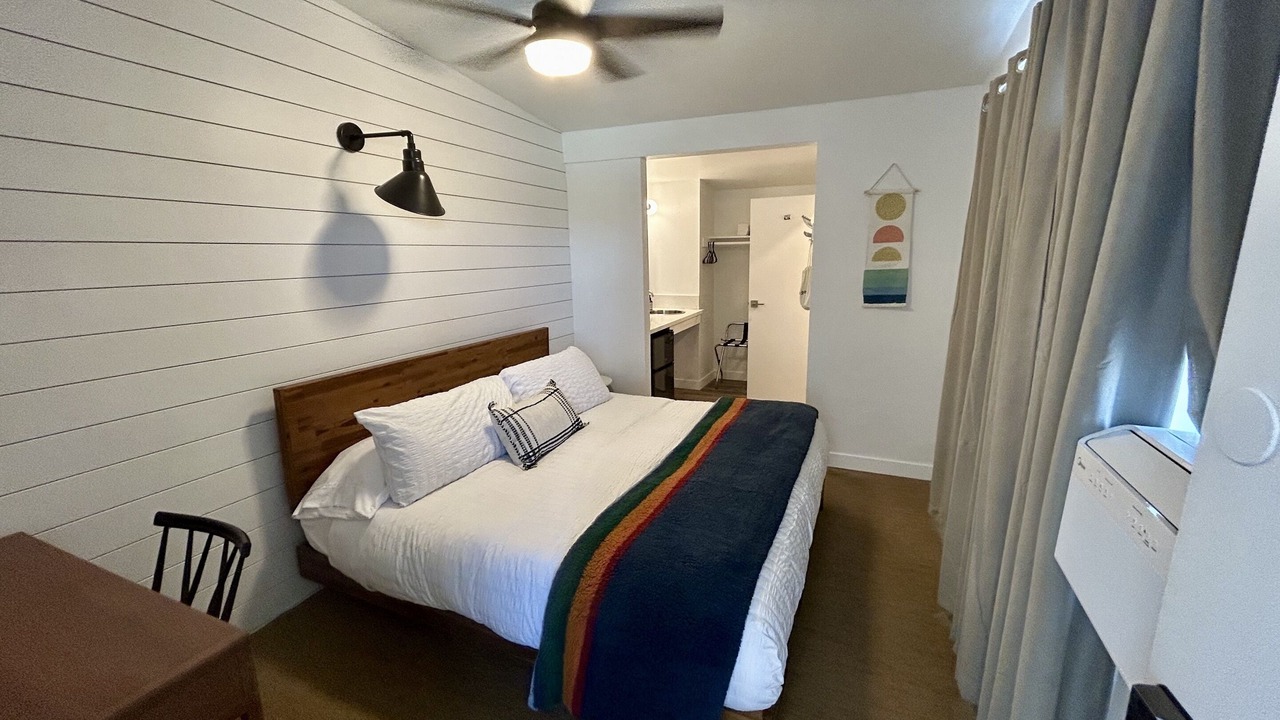 Photo of Bathroom in Mojave