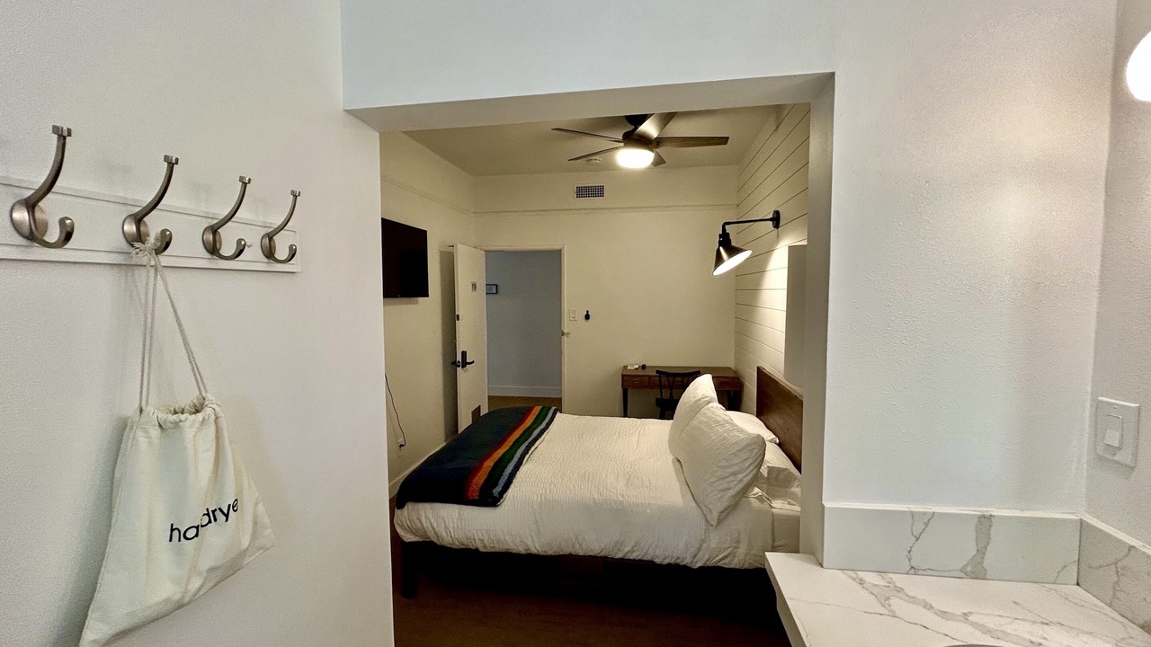 Photo of Bathroom in Mojave