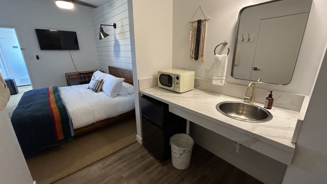 Photo of Bathroom in Mojave