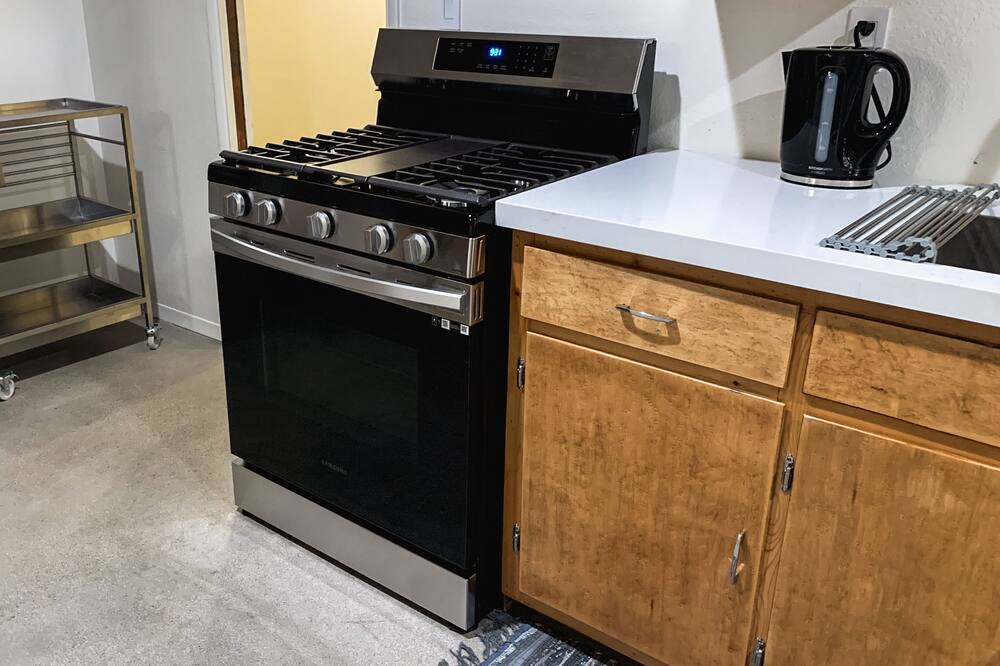 Photo of Kitchen in Yucca Valley