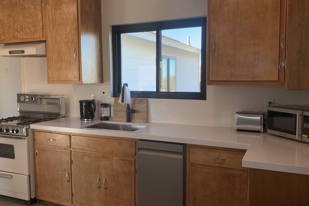 Photo of Kitchen in Yucca Valley