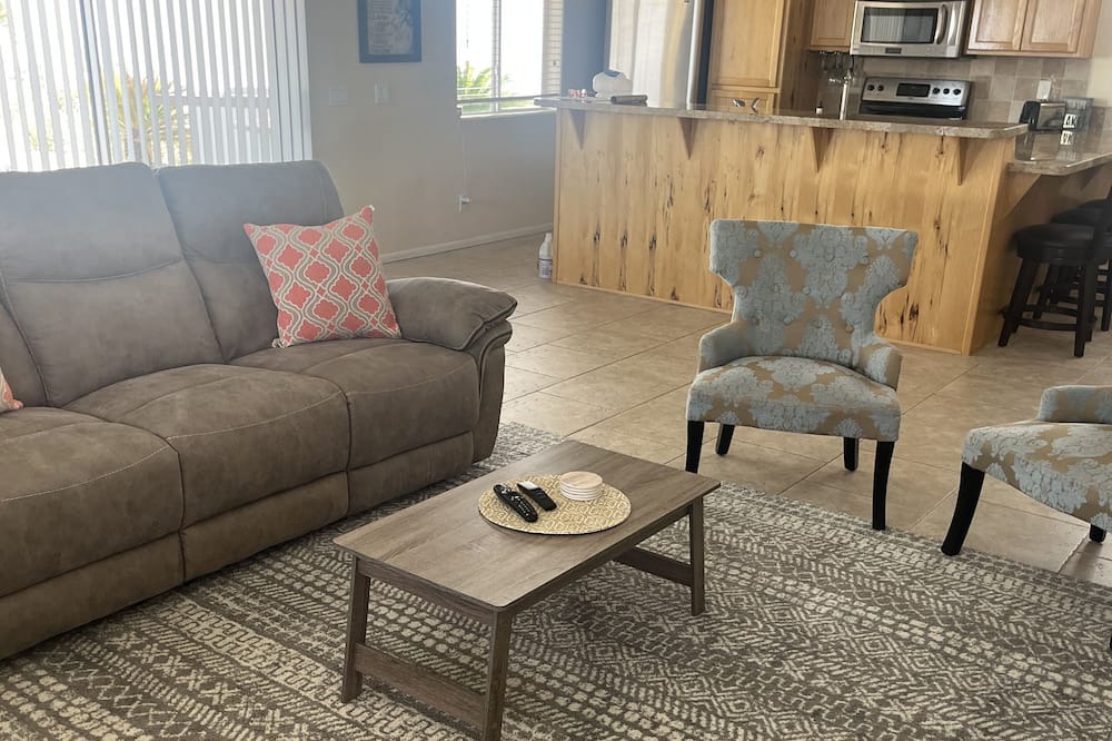 Photo of Livingroom in Lake Havasu City