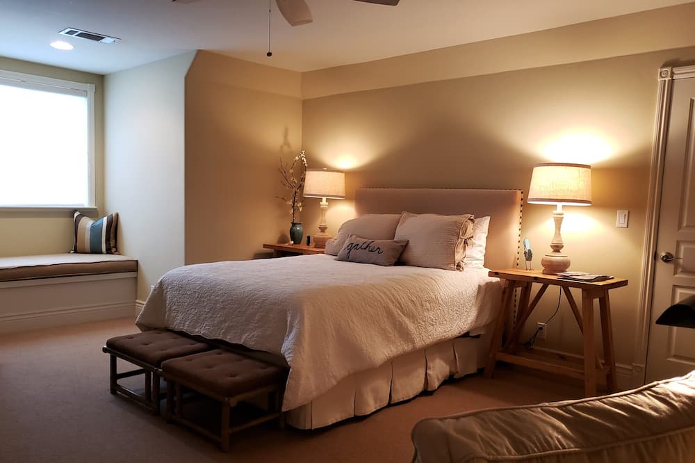 Photo of Bedroom in Kelseyville