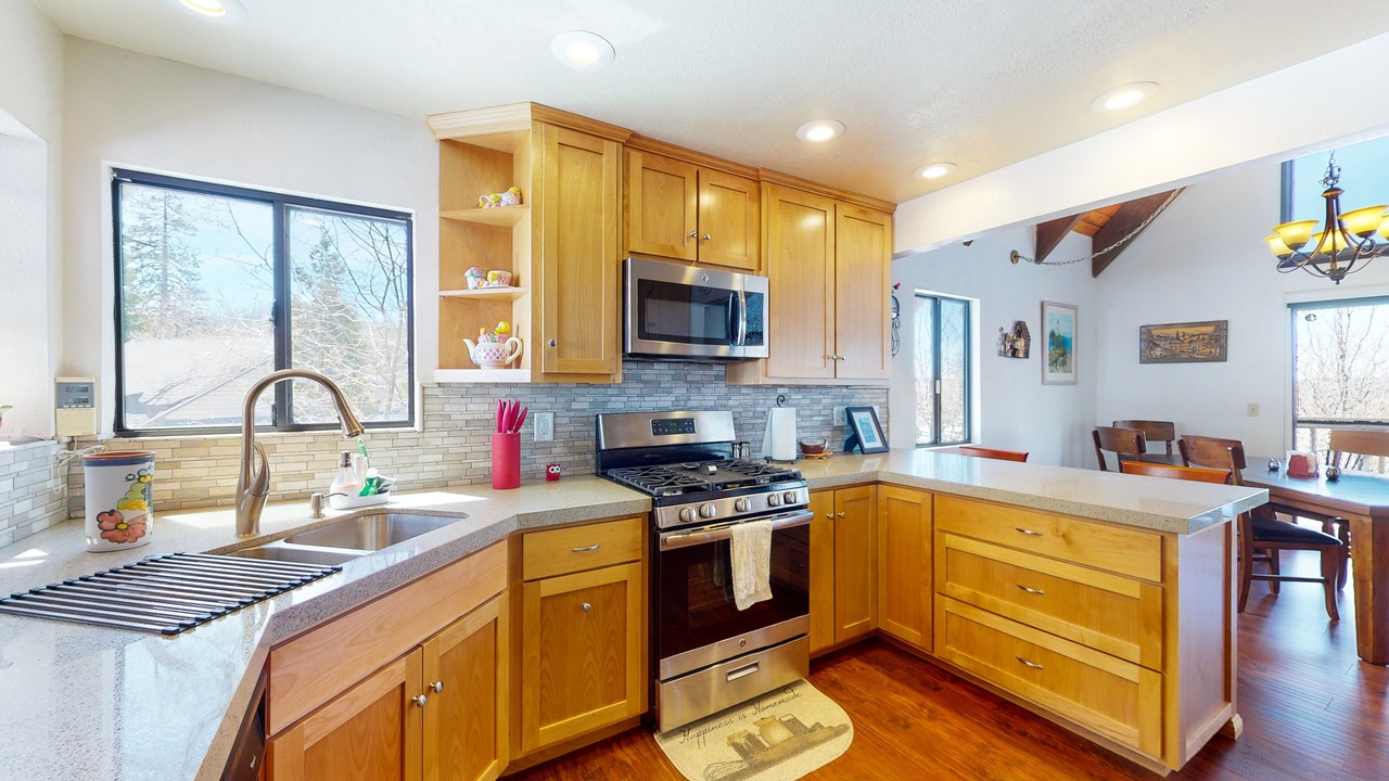Photo of Kitchen in Cedar Glen