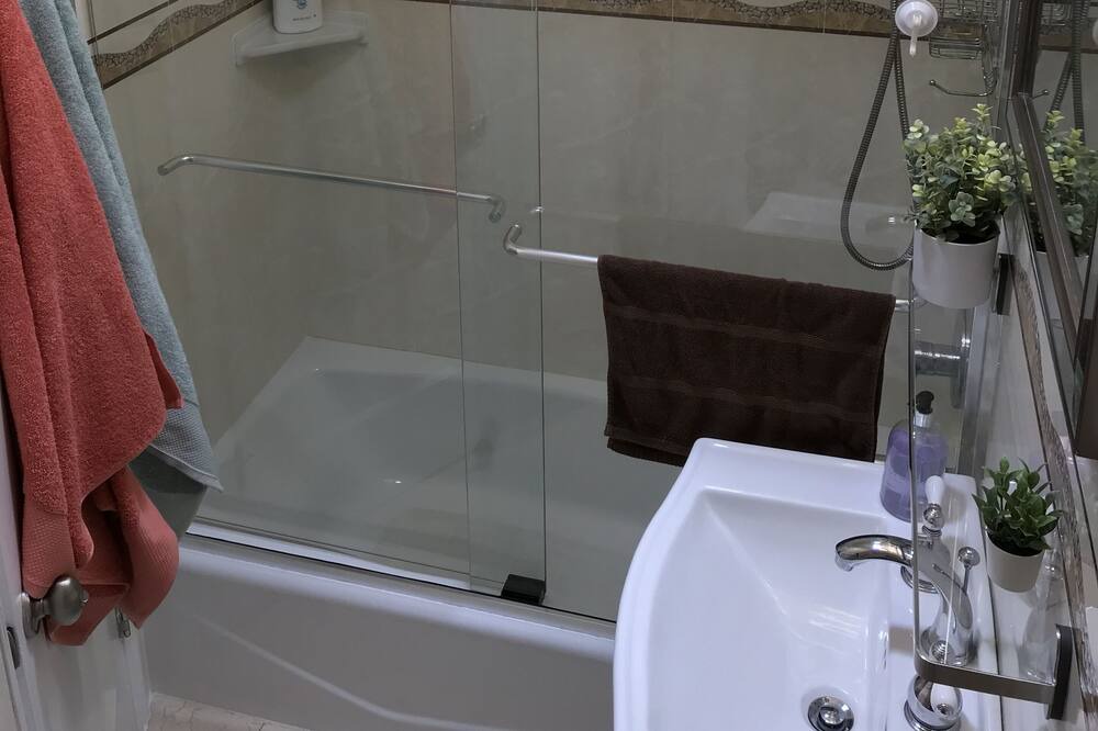 Photo of Bathroom in Parkside