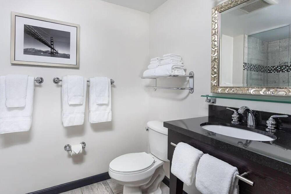 Photo of Bathroom in Lower Nob Hill