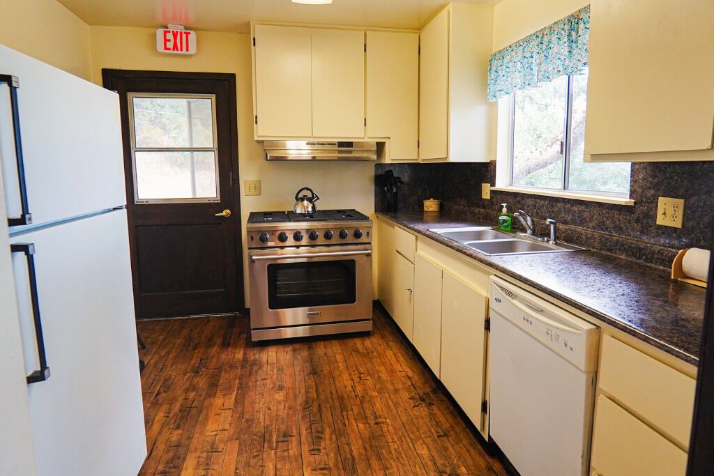 Photo of Kitchen in Tuolumne