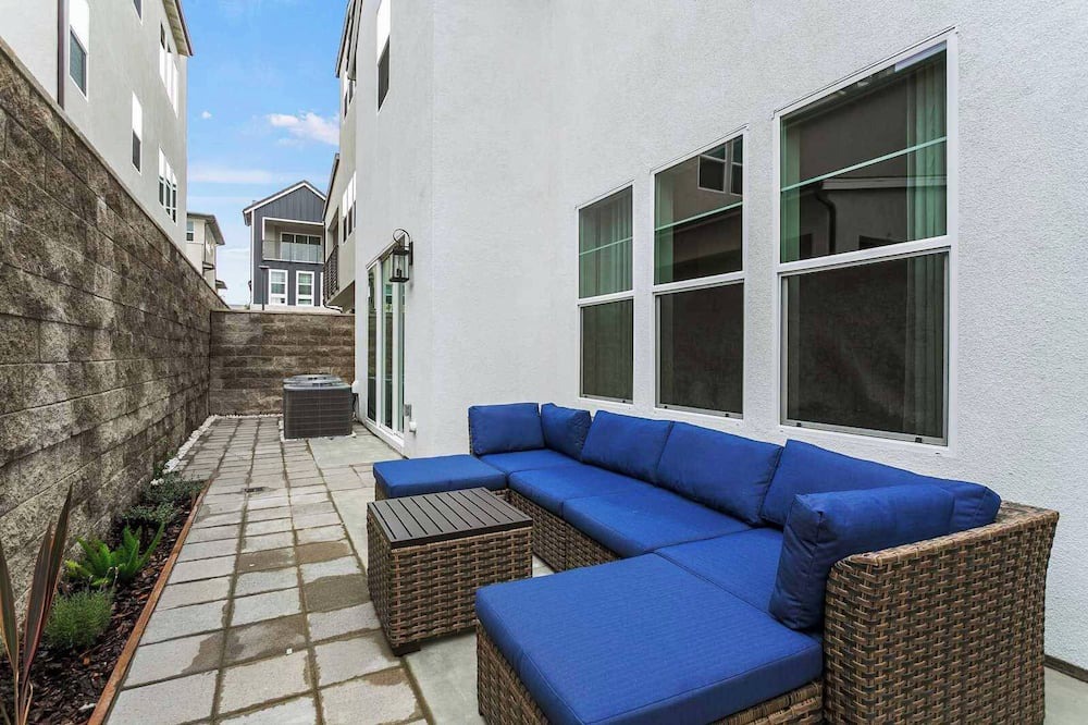 Photo of Patio Balcony in Foothill Ranch