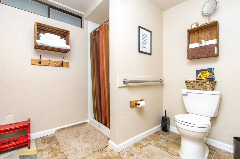 Photo of Bathroom in Forest Meadows