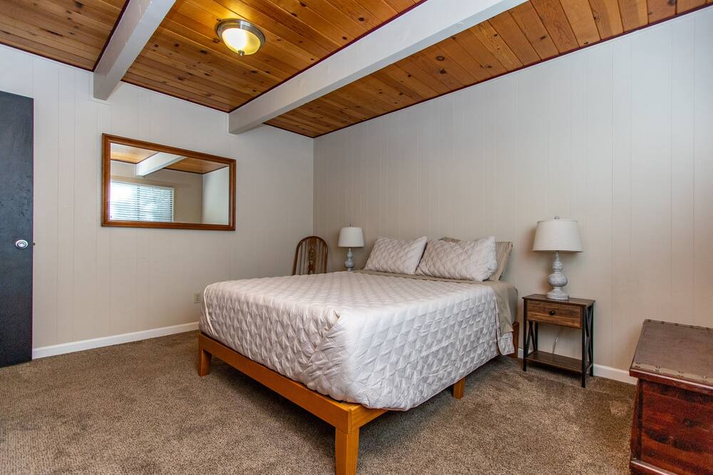 Photo of Bedroom in Forest Meadows