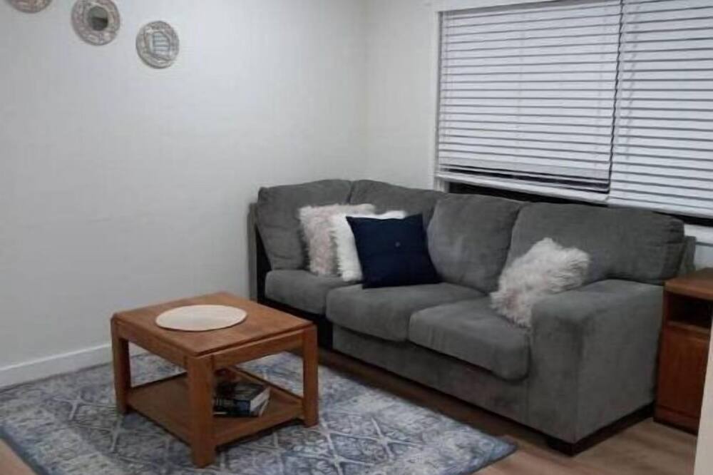 Photo of Livingroom in Bloomington