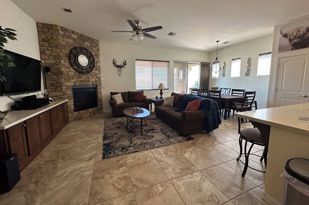 Photo of Livingroom in Prescott Valley