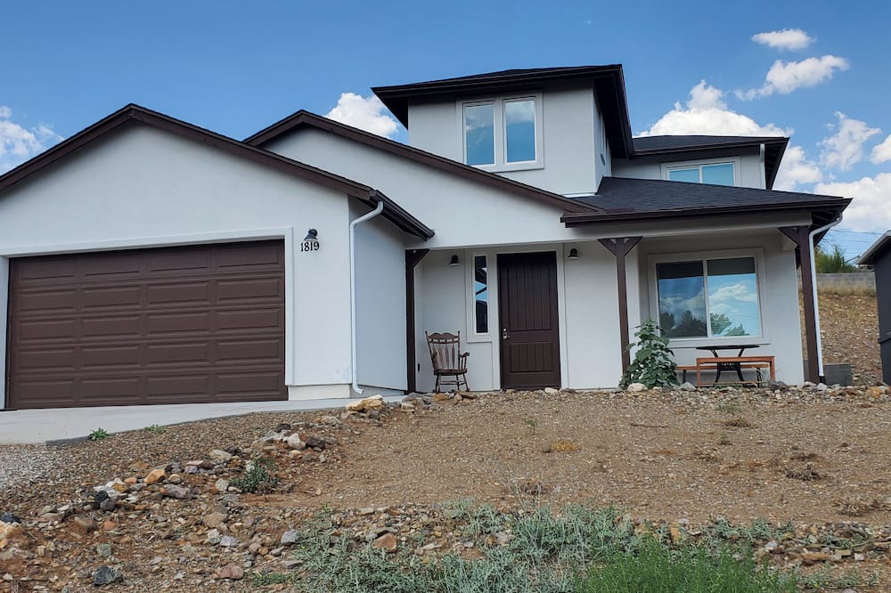 Photo of Outdoor in Diamond Valley