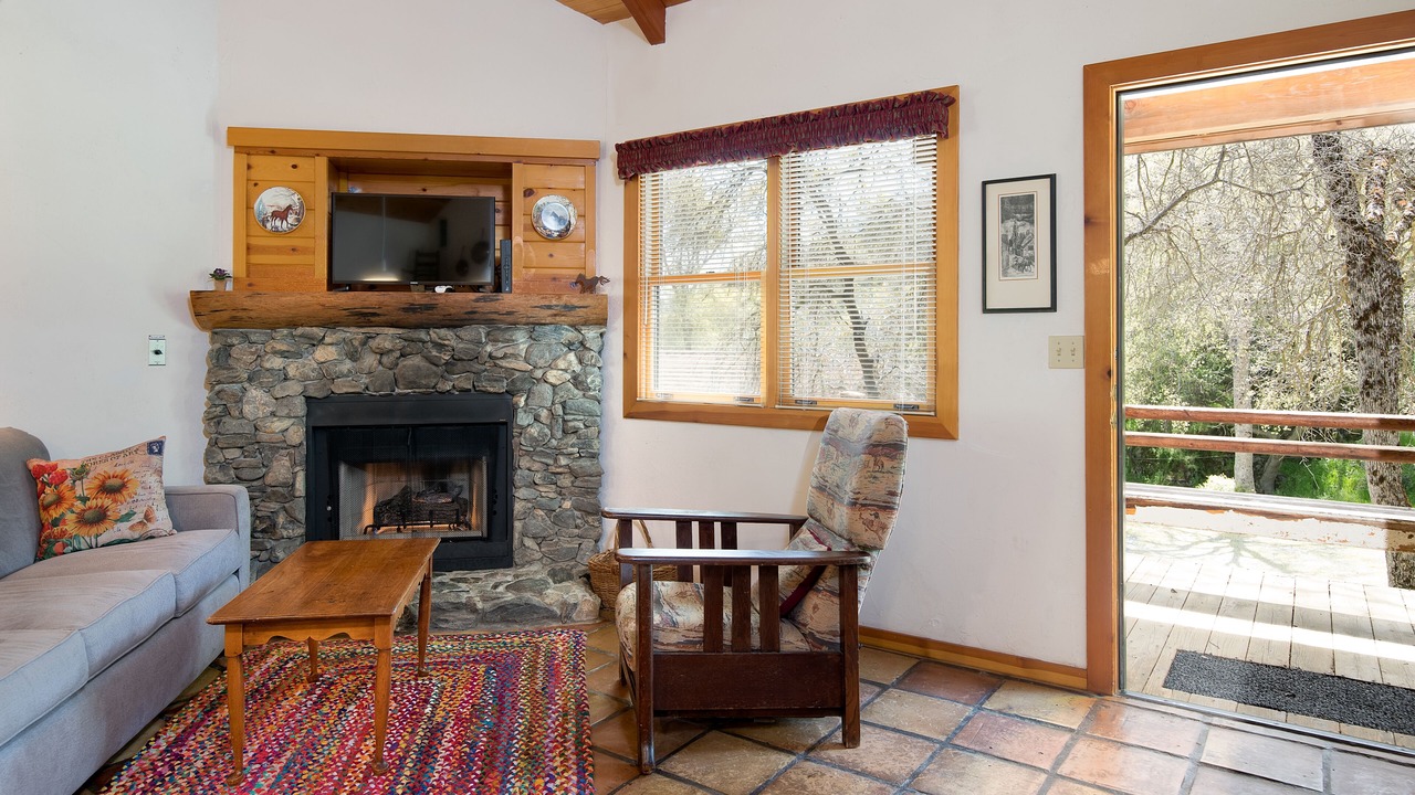 Photo of Livingroom in Ahwahnee