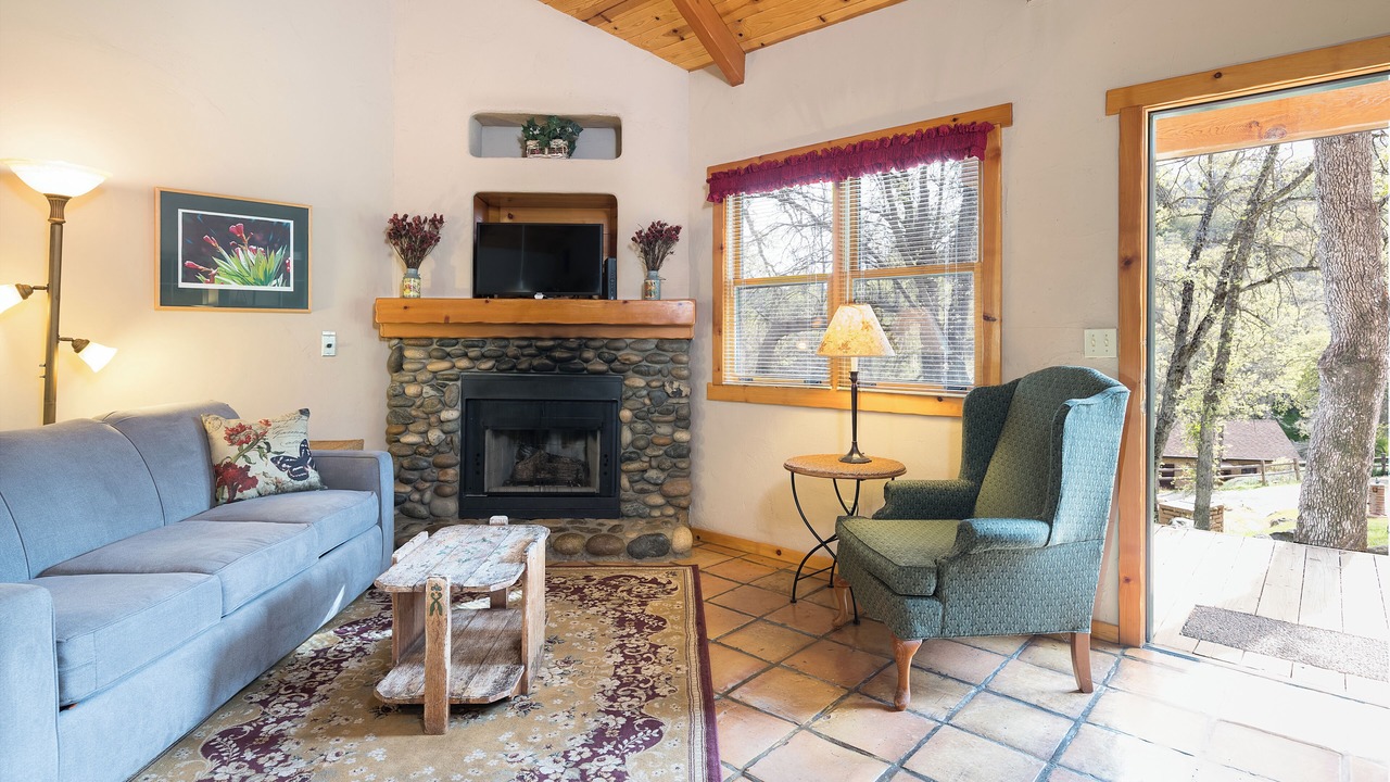 Photo of Livingroom in Ahwahnee