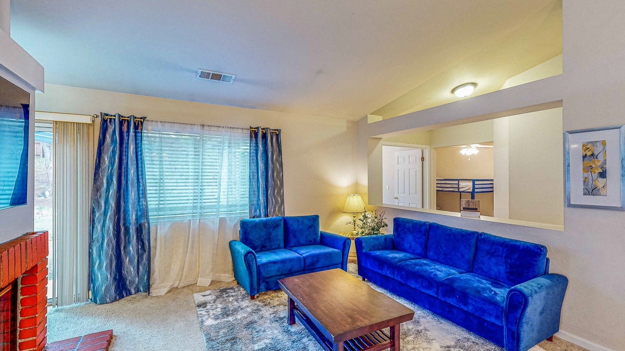 Photo of Livingroom in Quail Ridge