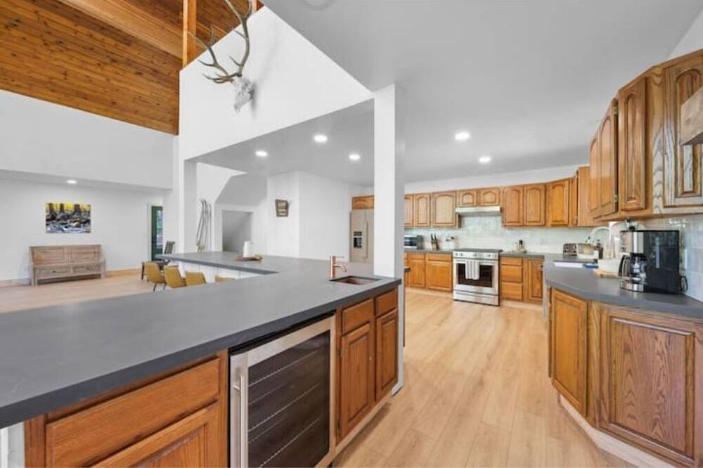 Photo of Kitchen in Plumas Eureka Estates