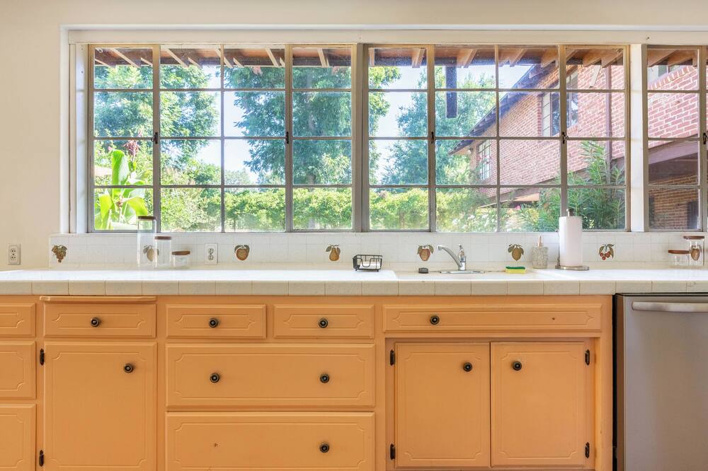 Photo of Kitchen in Roosevelt
