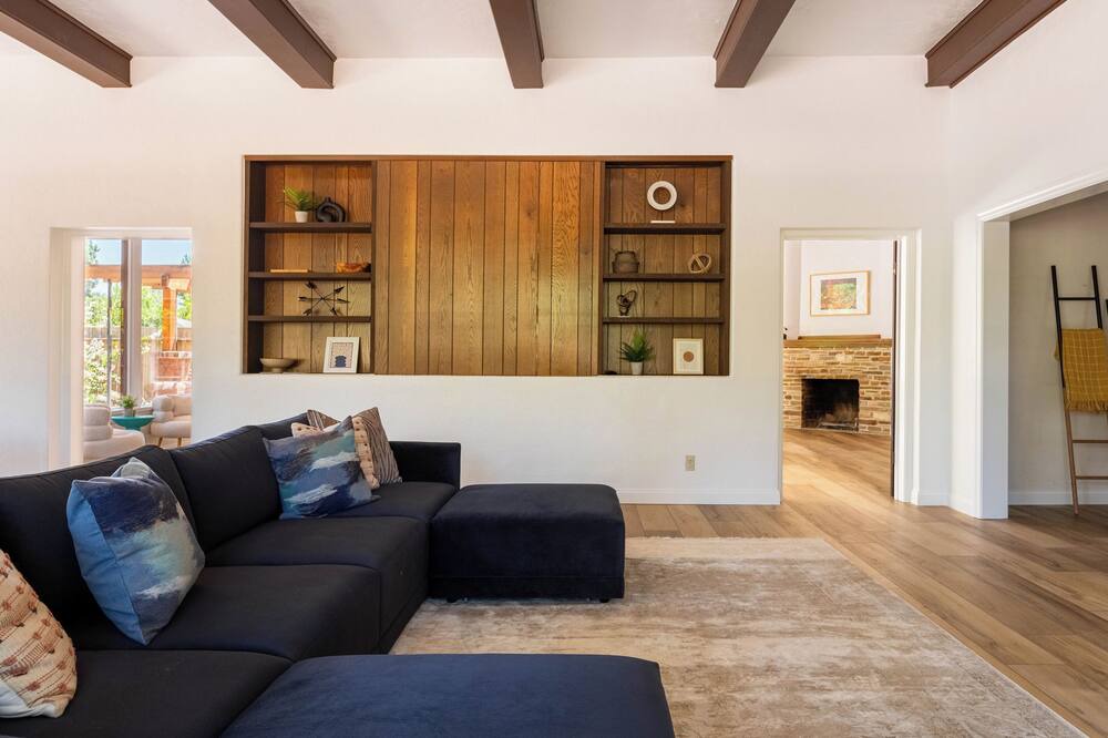 Photo of Livingroom in Roosevelt