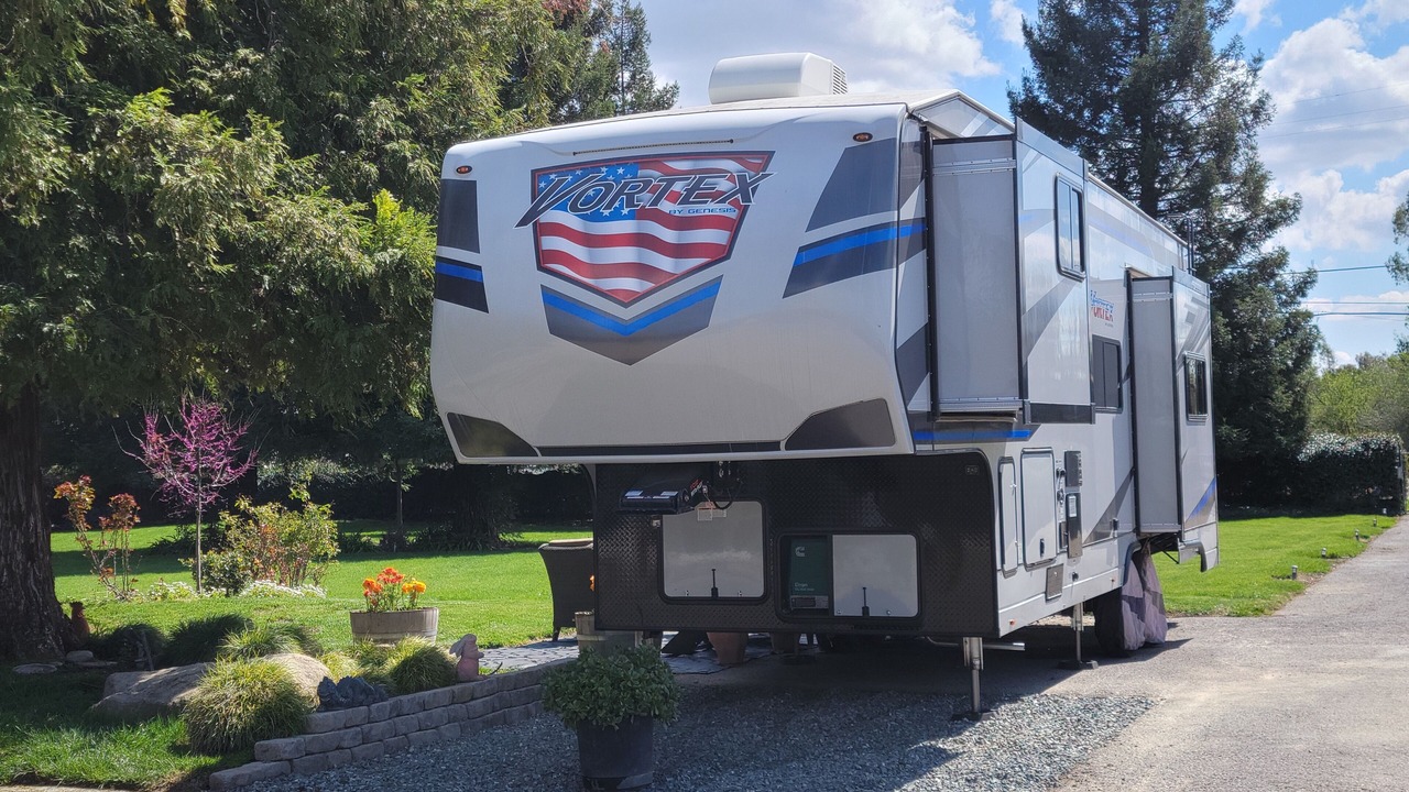 Photo of Outdoor in Raisin