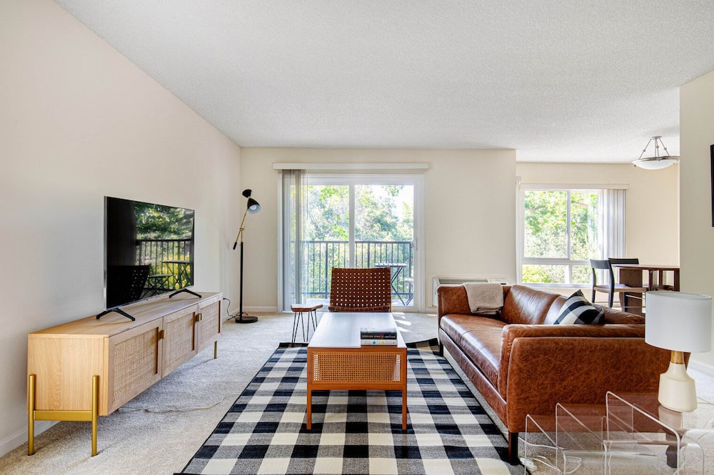 Photo of Livingroom in Palo Alto