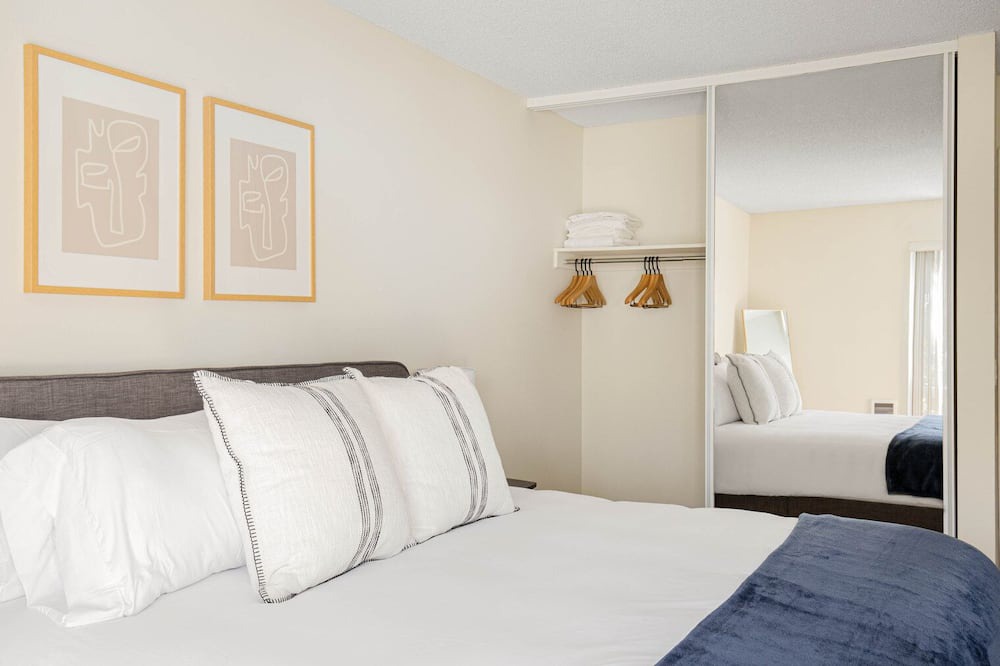 Photo of Bedroom in Palo Alto