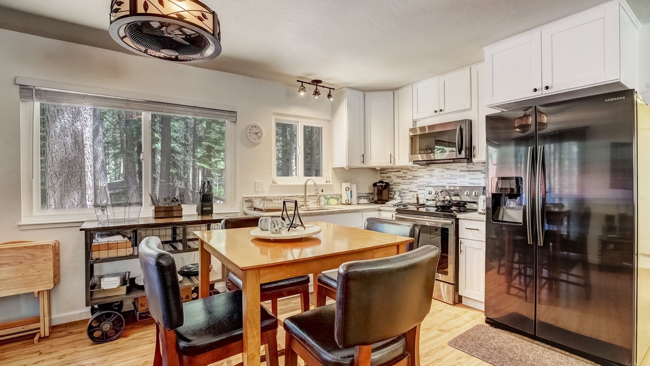 Photo of Kitchen in North Upper Truckee
