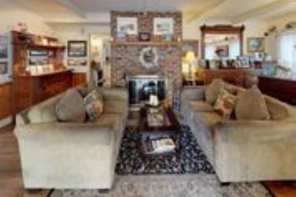 Photo of Livingroom in Avalon