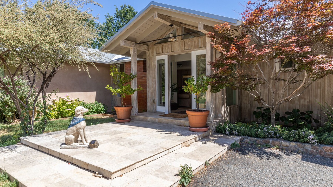 Photo of Outdoor in St. Helena