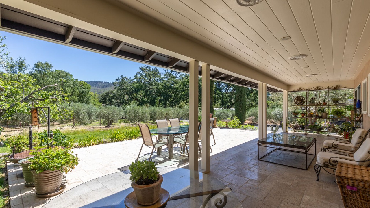 Photo of Patio Balcony in St. Helena