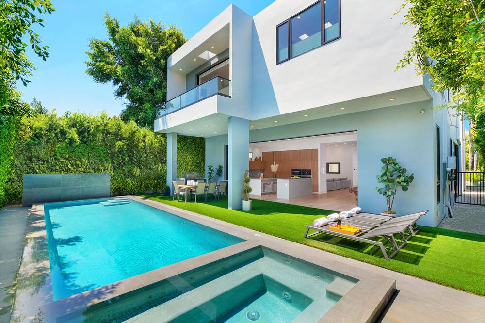 Photo of Outdoor in Melrose