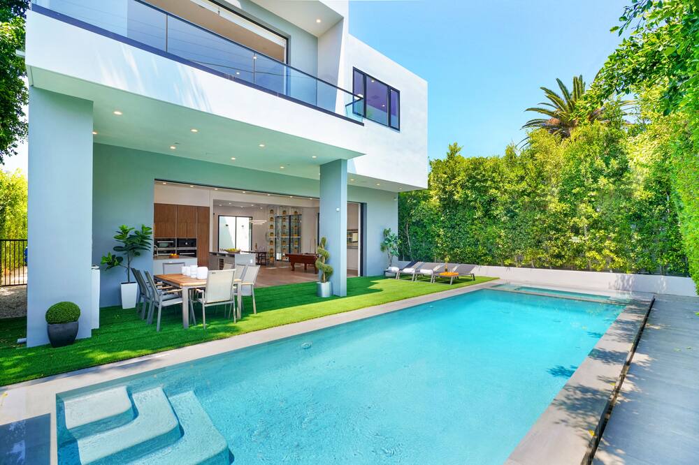 Photo of Outdoor in Melrose