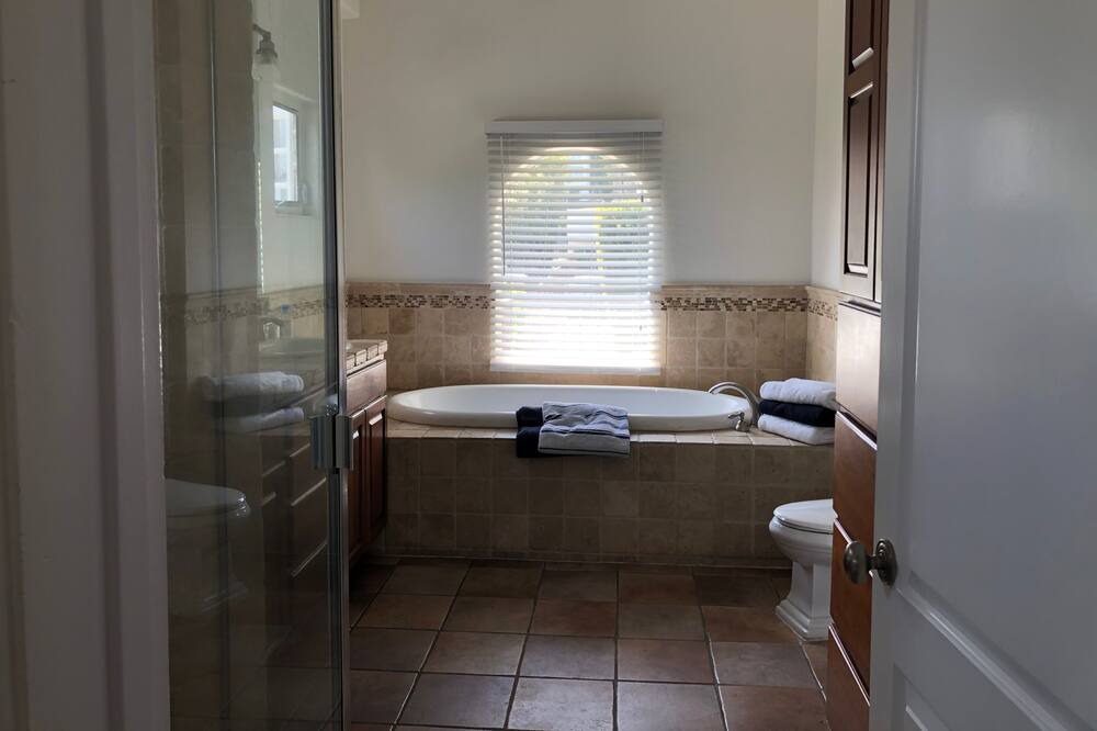 Photo of Bathroom in The Flats