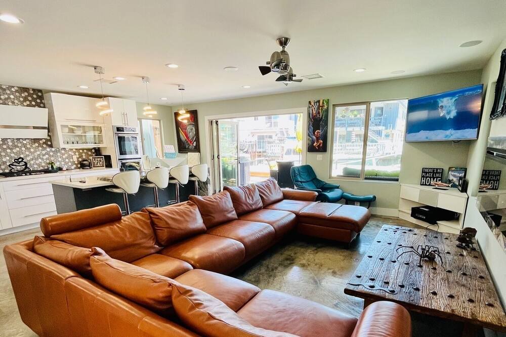 Photo of Livingroom in Sunset Beach
