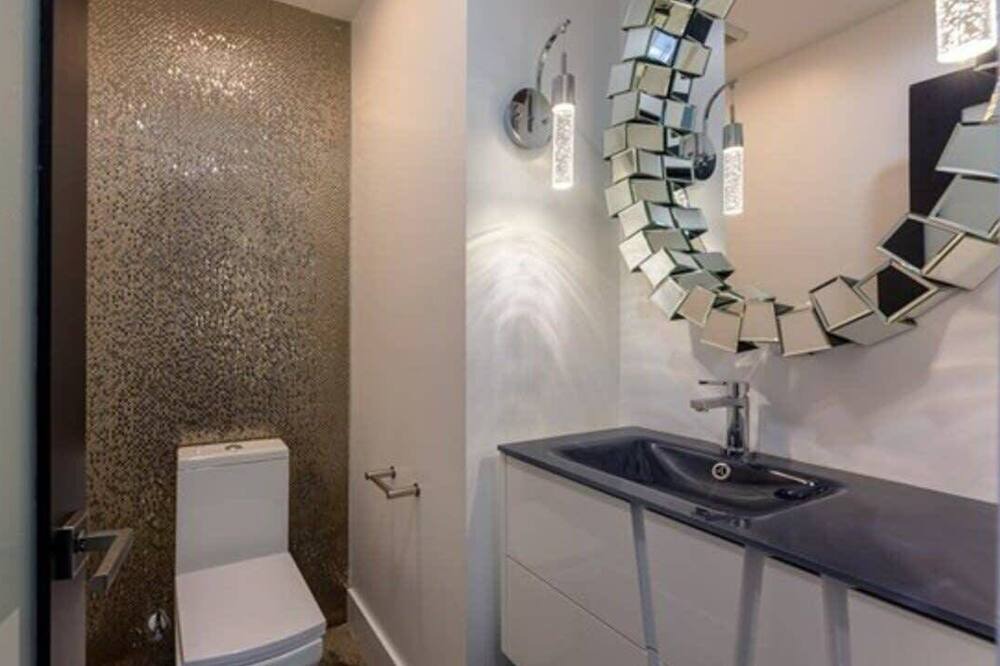 Photo of Bathroom in Sunset Beach