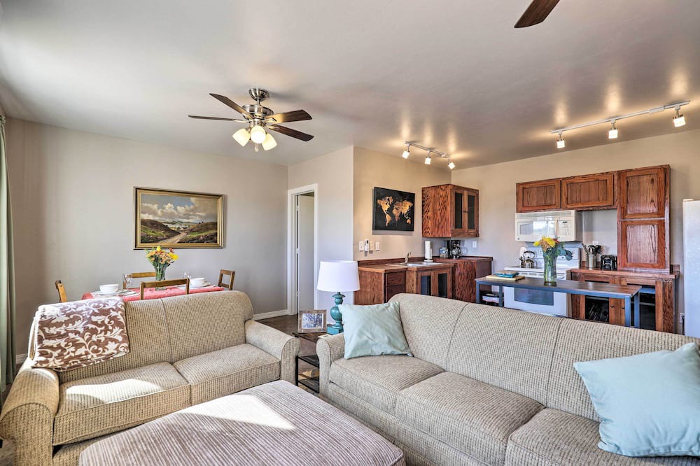 Photo of Livingroom in Paulden