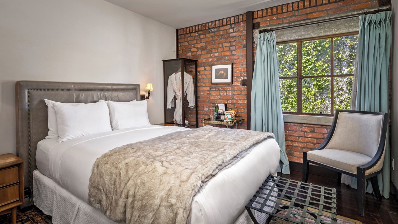 Photo of Bedroom in Downtown