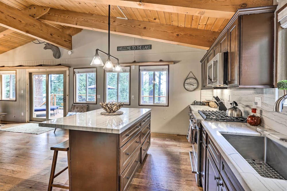 Photo of Kitchen in Tahoma