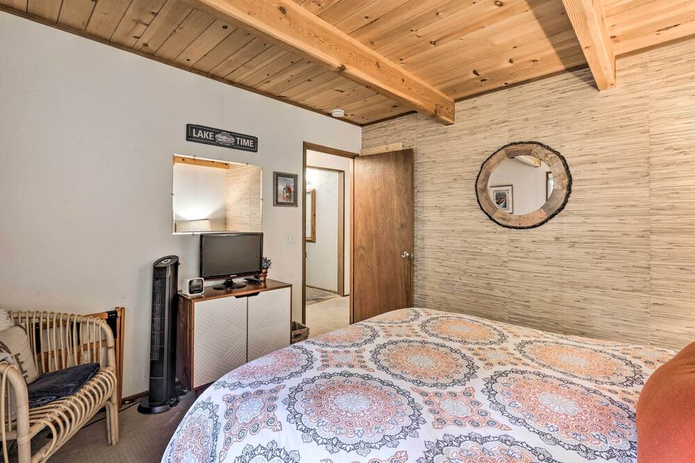Photo of Bedroom in Tahoma