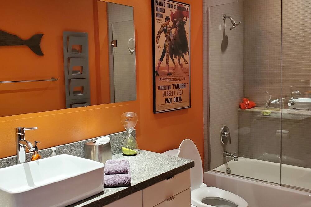 Photo of Bathroom in Baristo